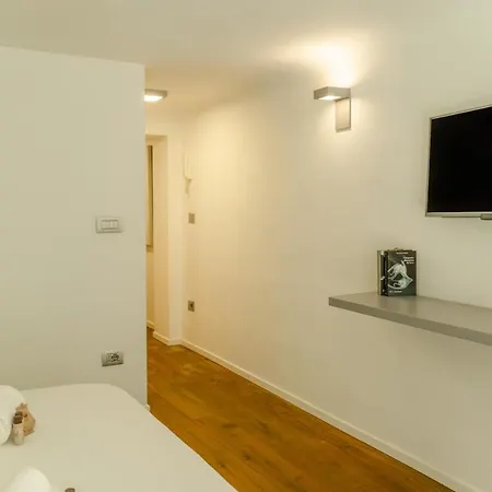 Apulialux Design Loft W Sauna / Near Vecchia דירה בארי