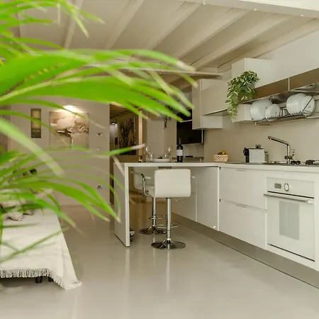 Apulialux Design Loft W Sauna / Near Vecchia דירה